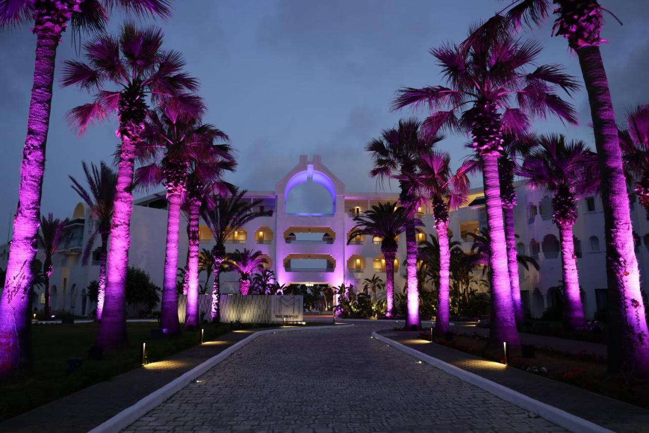 The Mirage Resort & Spa Hammamet Esterno foto The resort at night