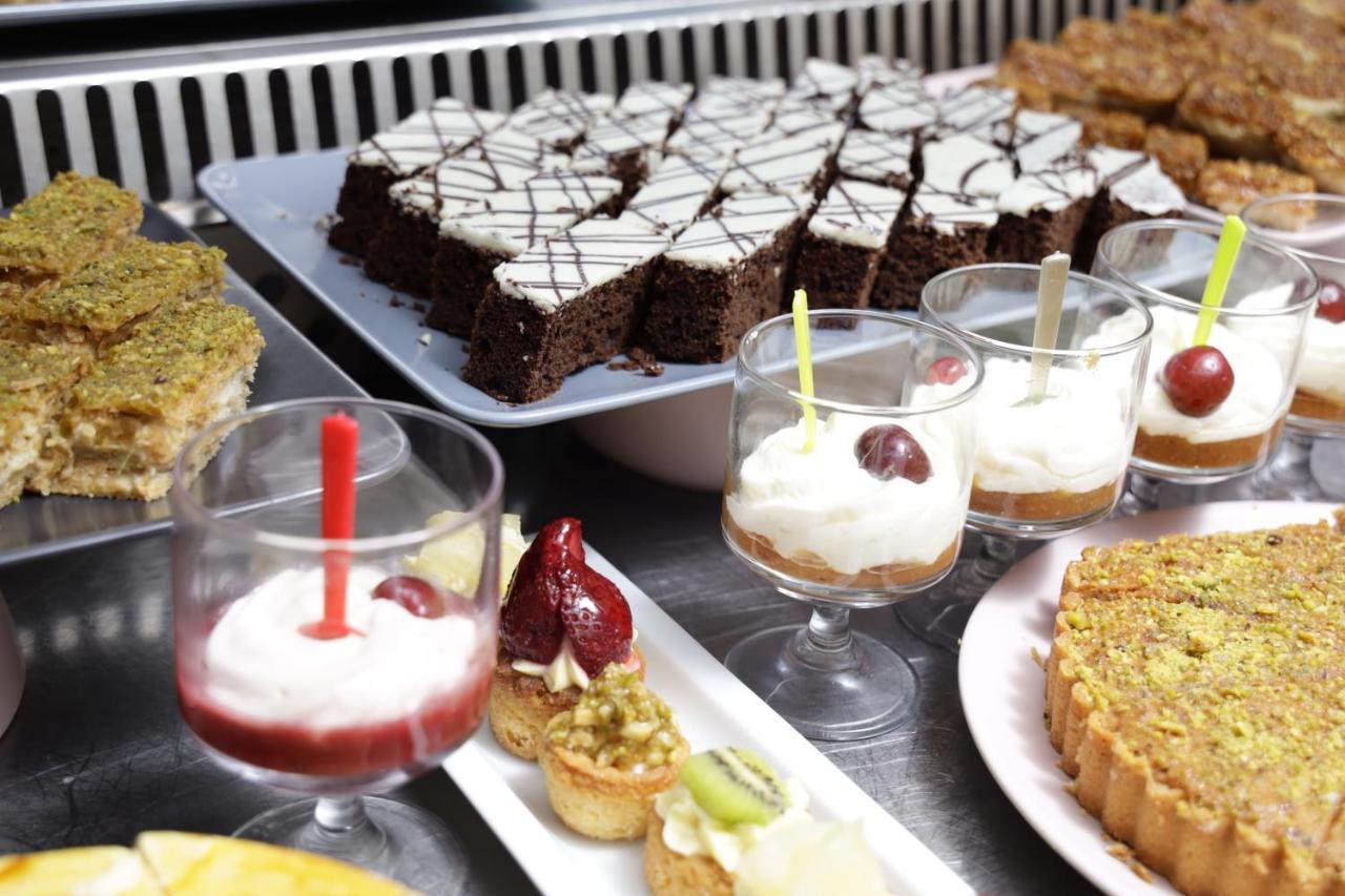 The Mirage Resort & Spa Hammamet Esterno foto Desserts